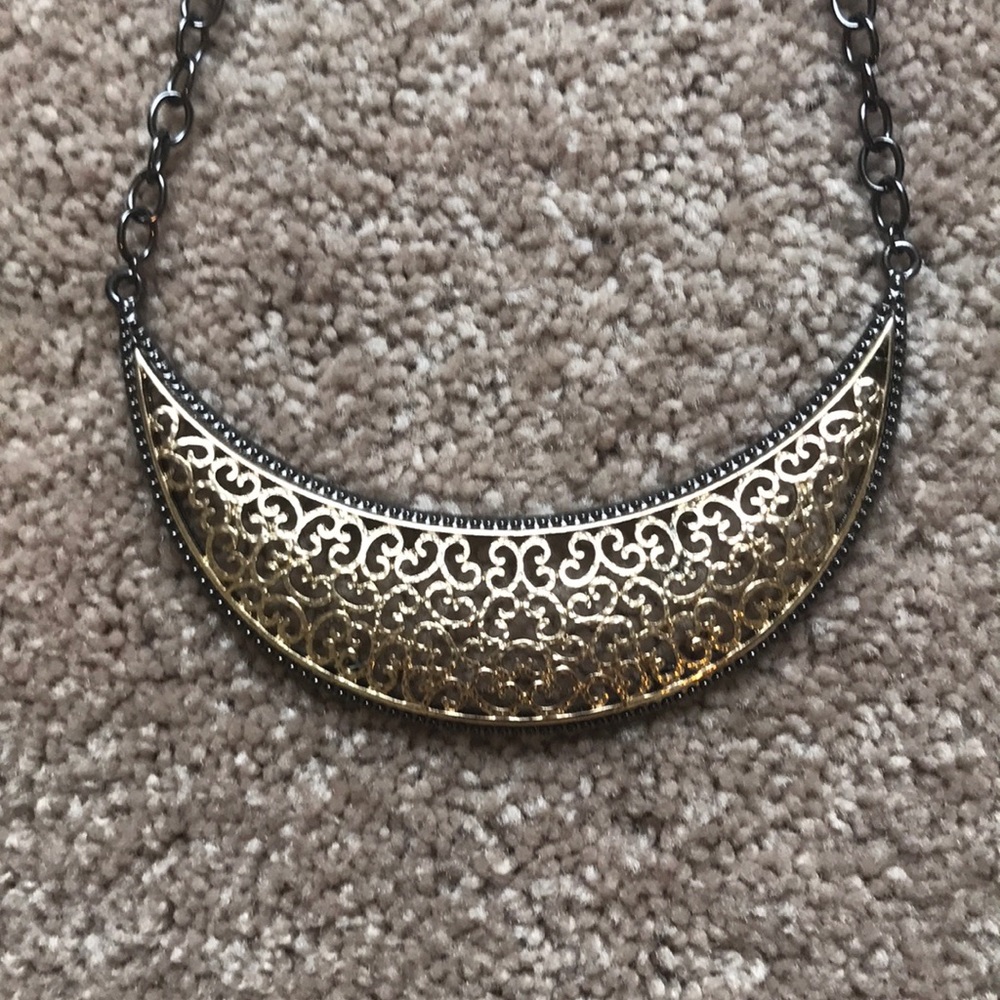Two tone bib necklace